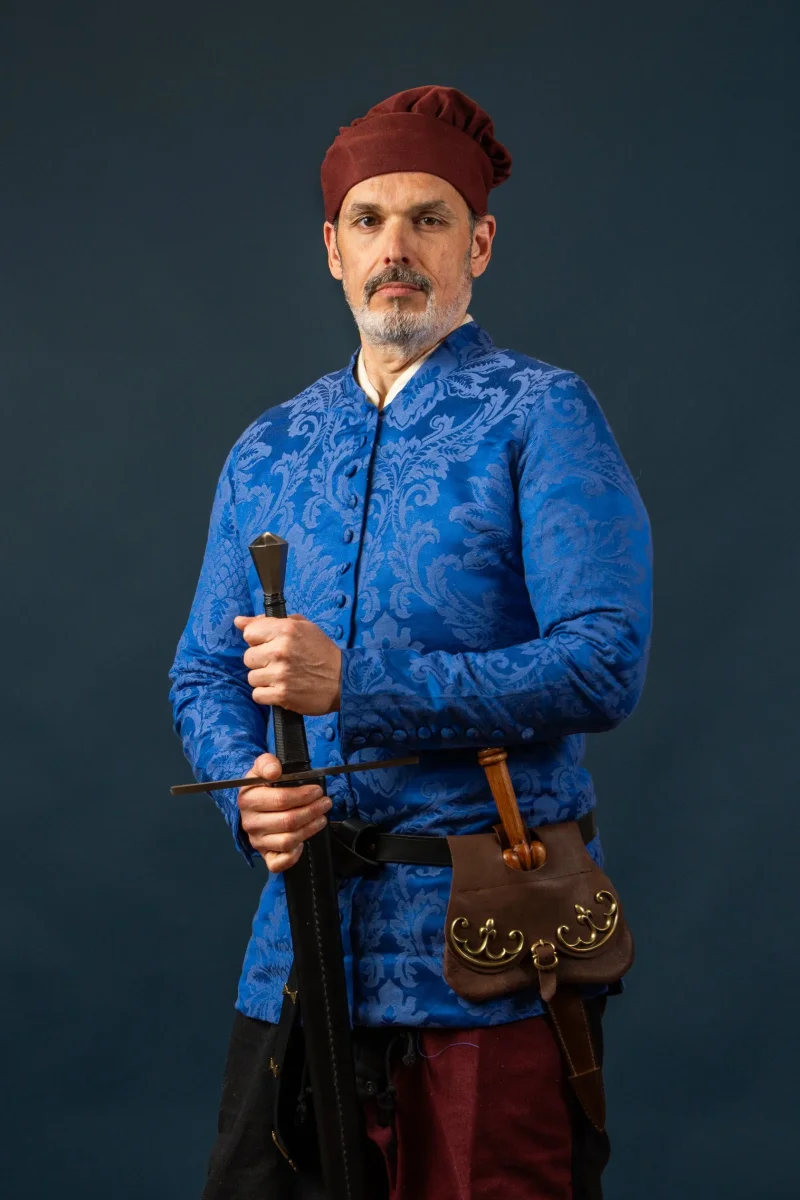 Cotehardie Rodrigo, brokaat, blauw - Image 2