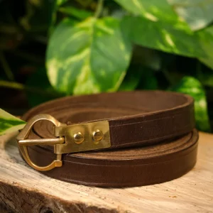 14e-15e eeuwse riem Beaufort, 151 cm, bruin