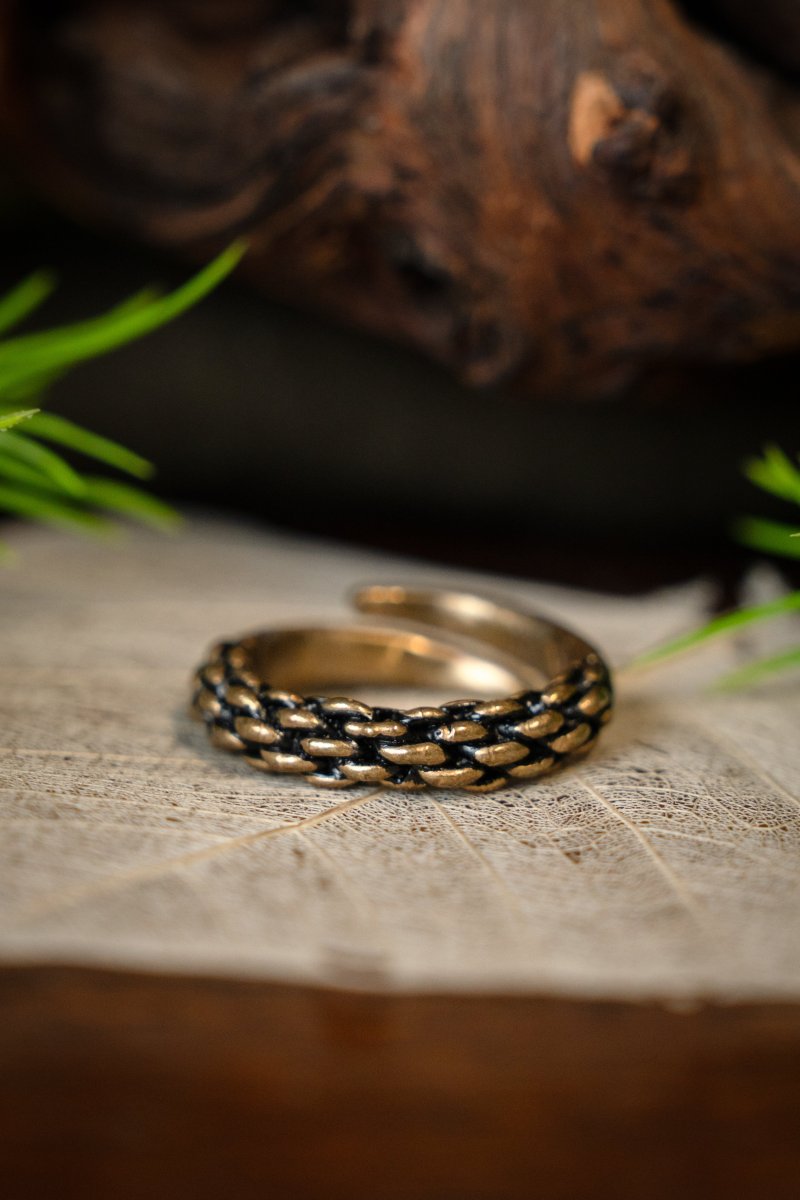 9e-10e eeuwse Vikingring, brons - Image 3