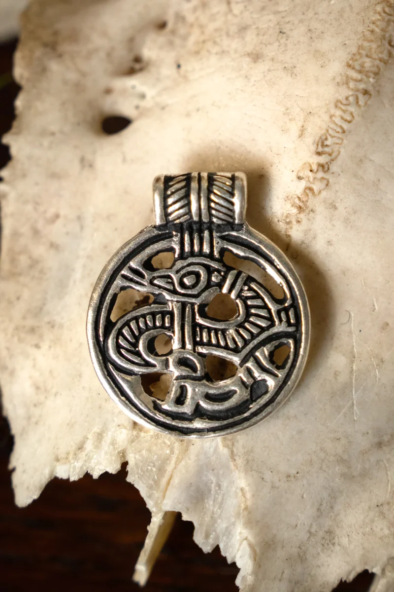 9e eeuws Birka amulet, verzilverd brons - Image 3
