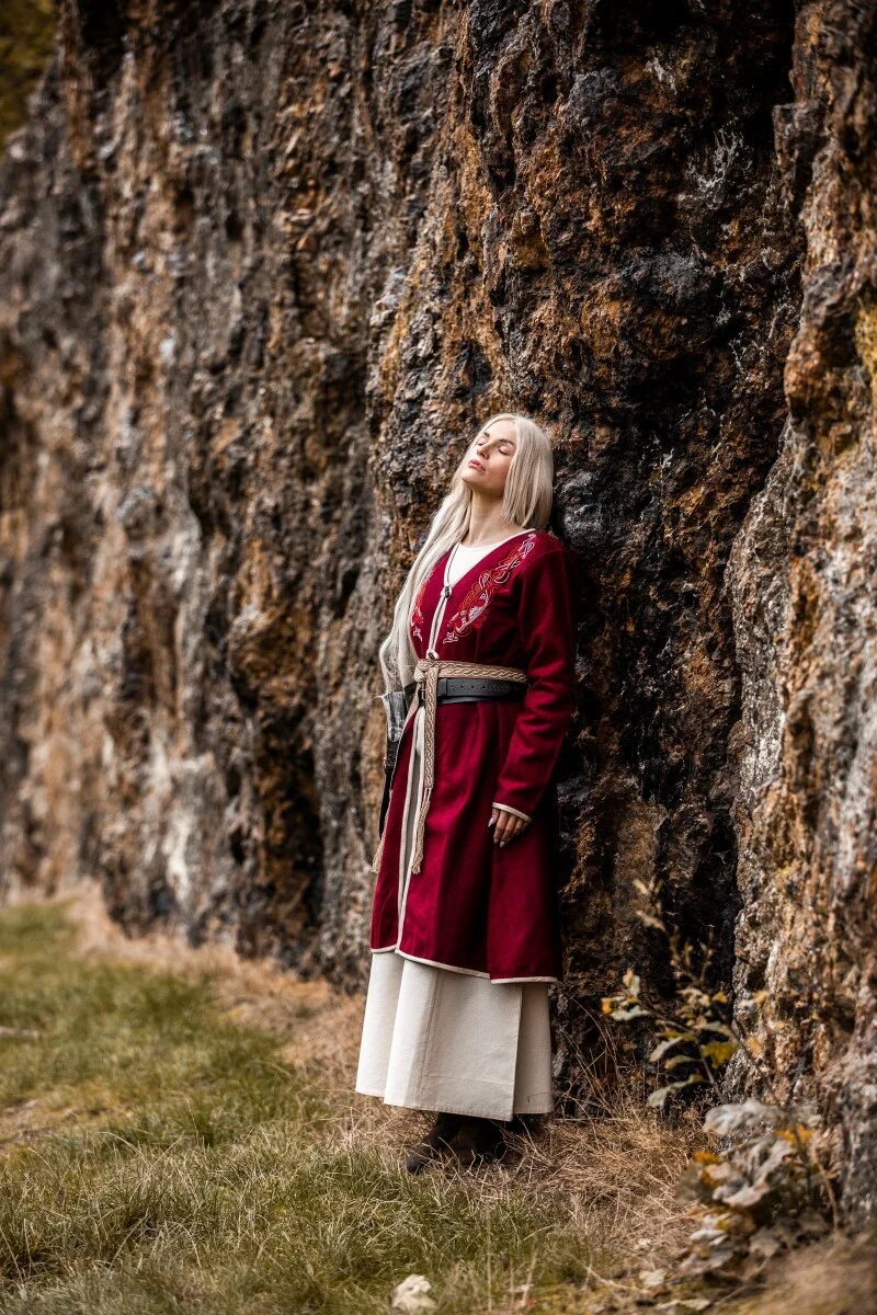 Viking kaftan Skadi, wolmix, rood - Image 4