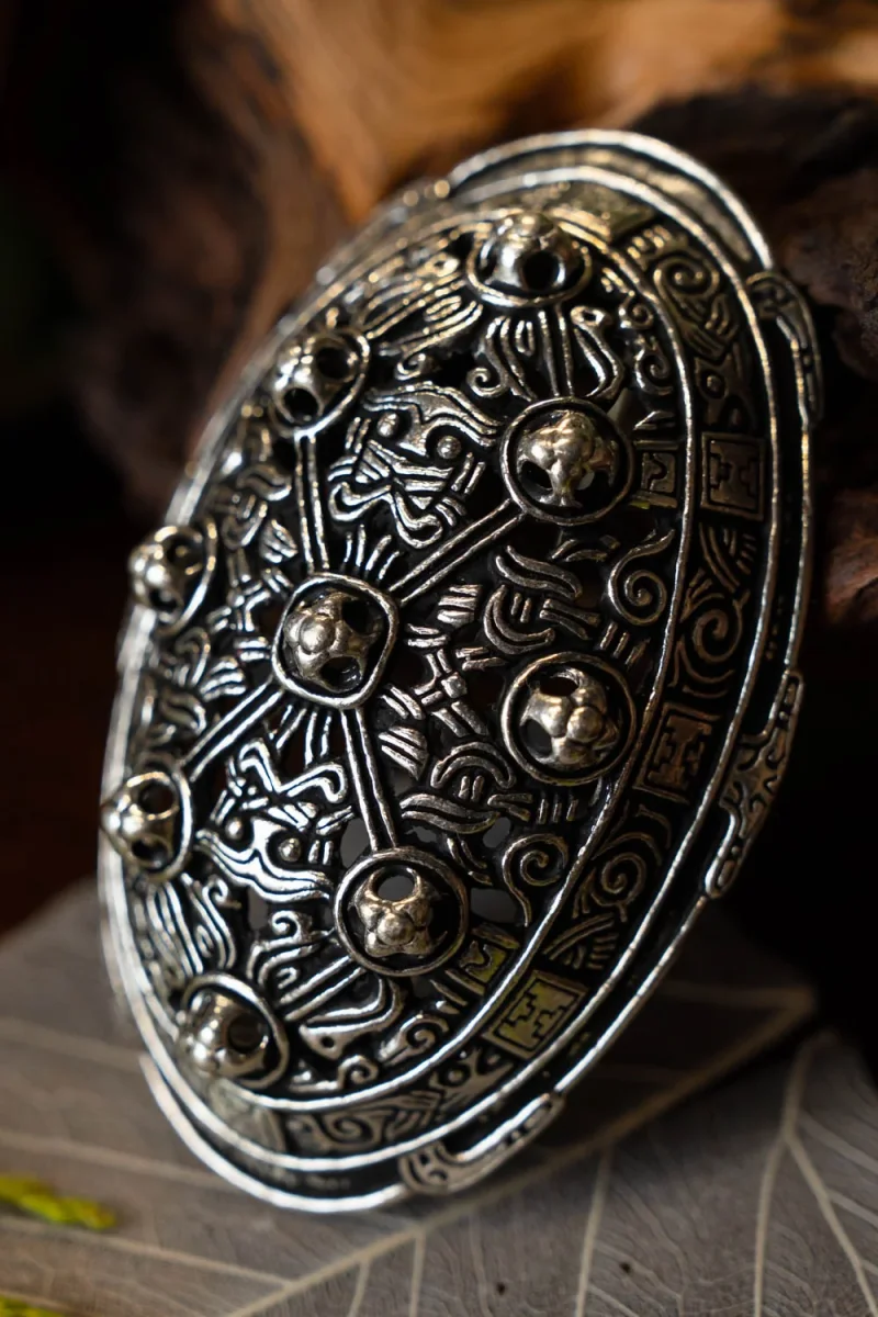 9e eeuwse Viking schildpad broche, Borrestijl, brons, prijs per stuk - Image 3