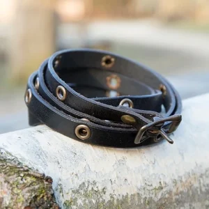 Armband met oogjes, leer