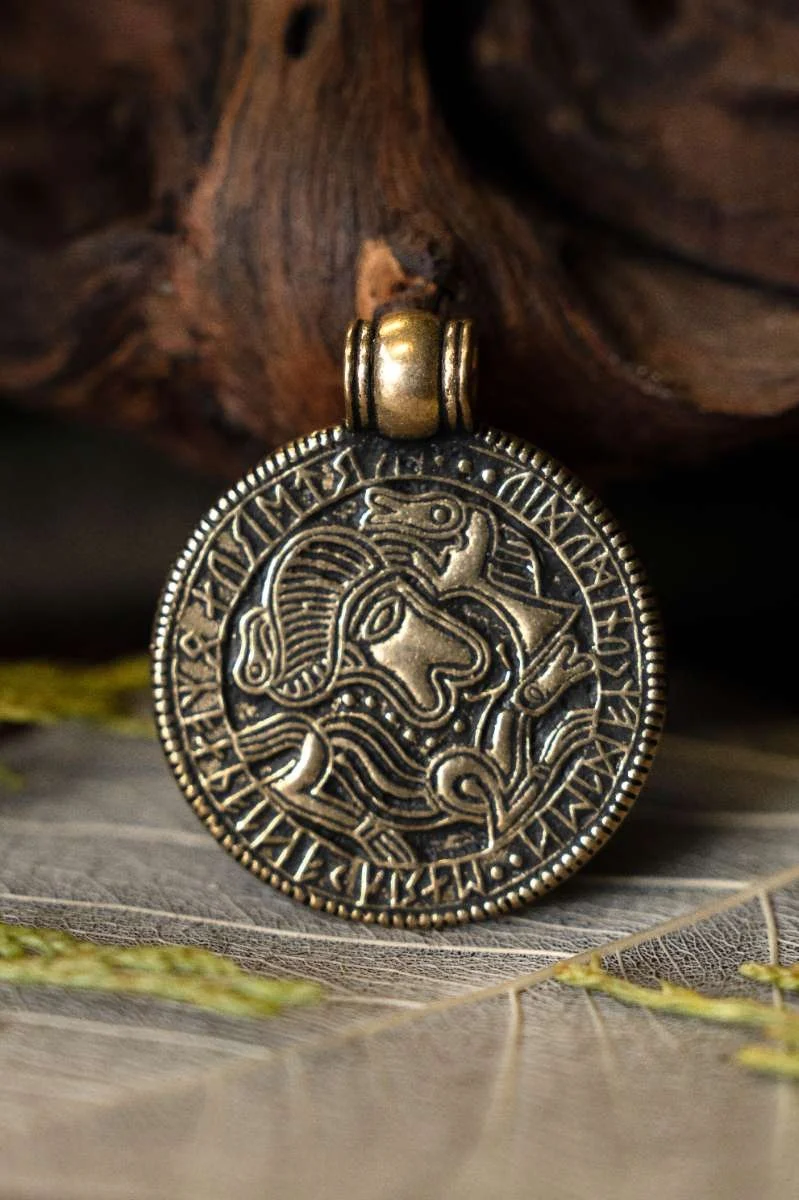 Bracteate amulet Tjurko, brons - Image 3